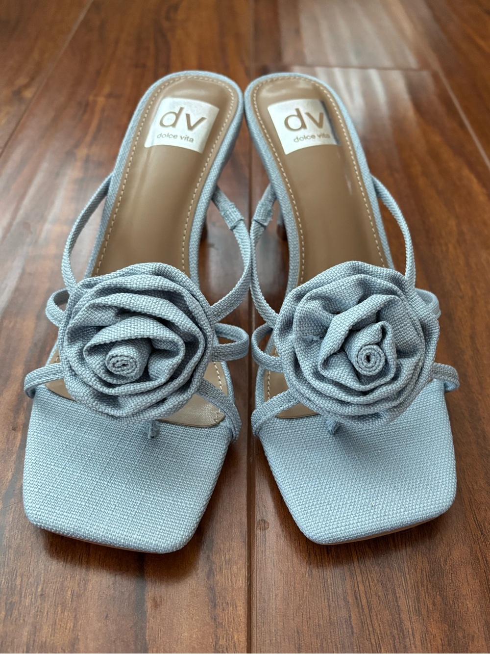 Dolce Vita Zelly Rosette Sandals